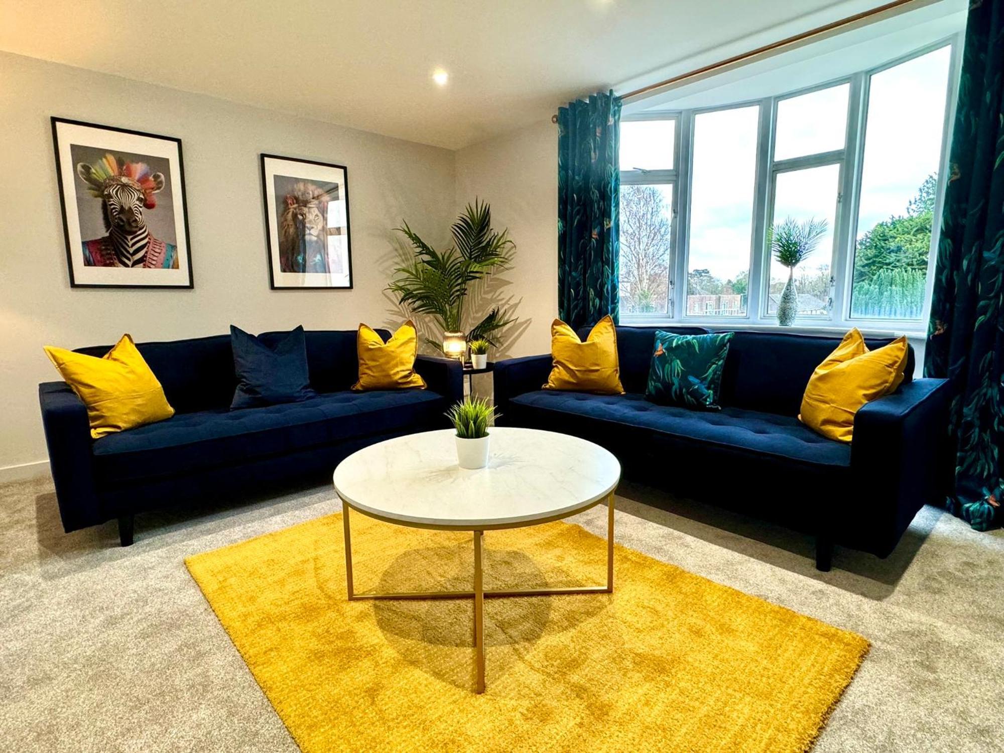Amazing Large 3 Bedroom Apartment - Sleeps 8! Bournemouth Luaran gambar