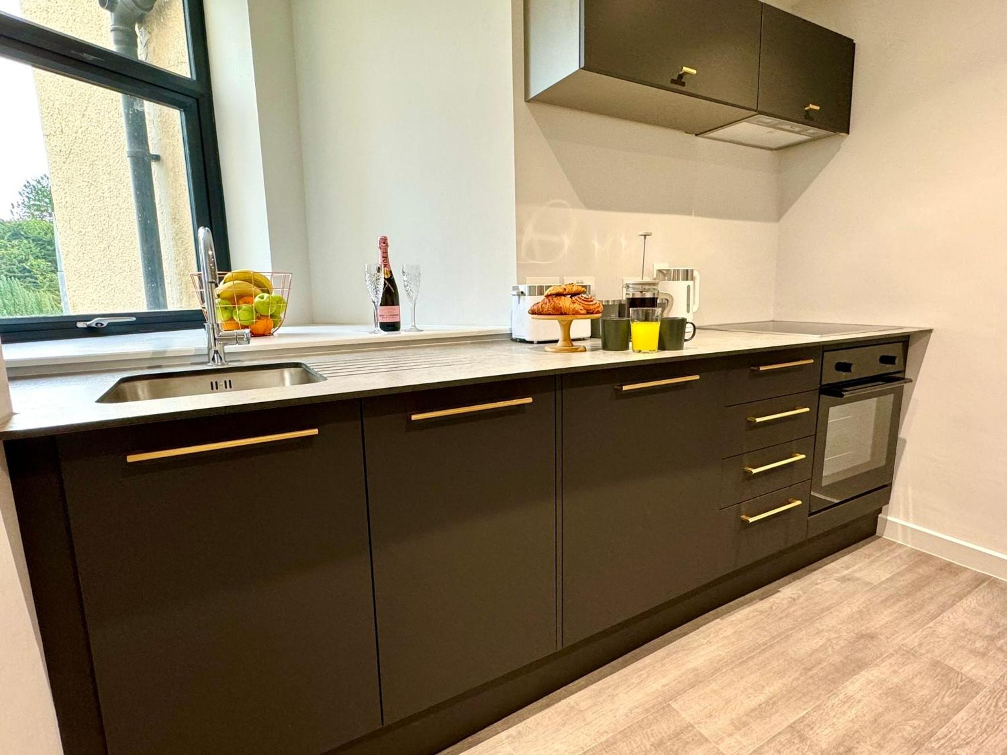 Amazing Large 3 Bedroom Apartment - Sleeps 8! Bournemouth Luaran gambar