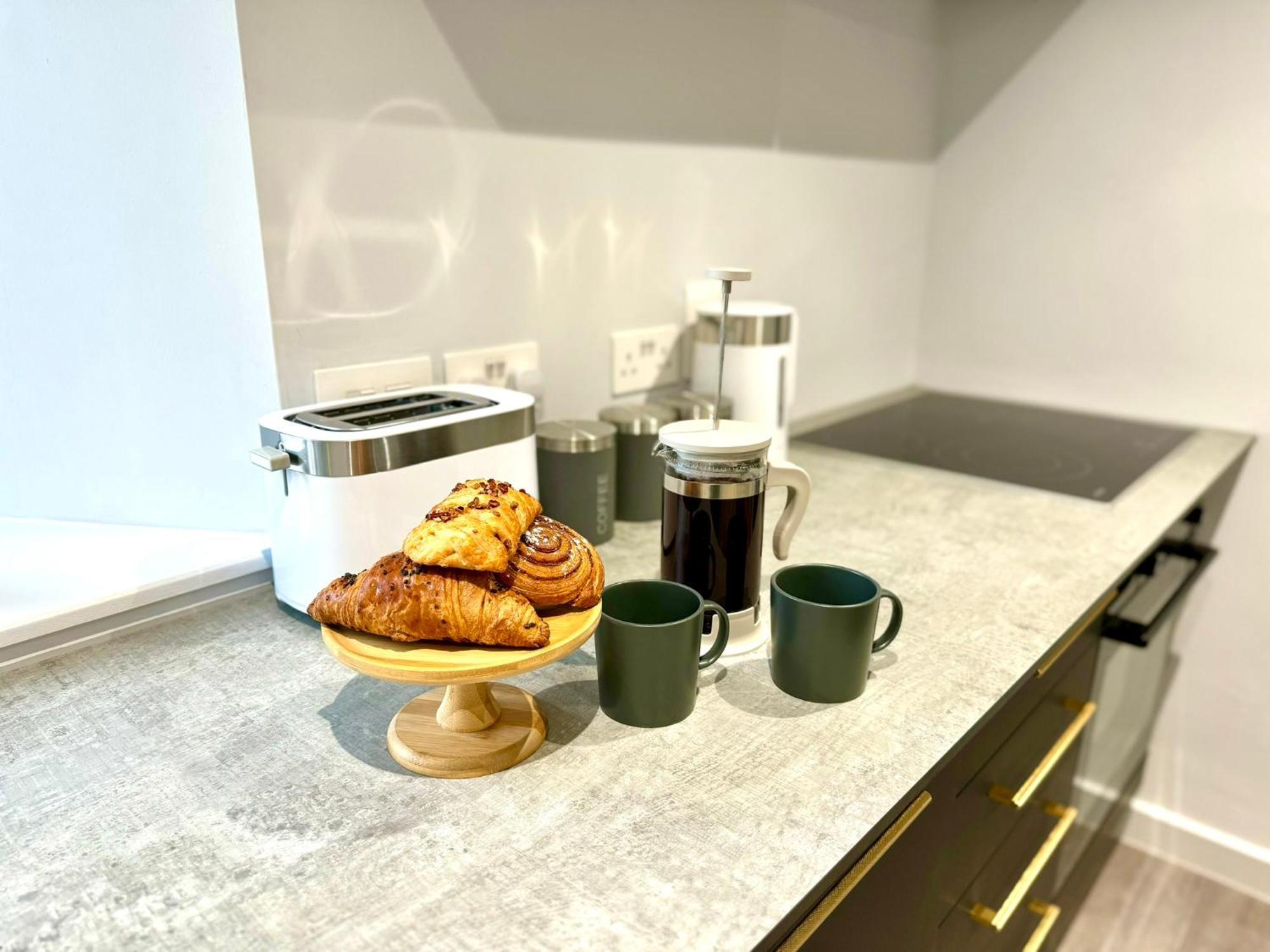 Amazing Large 3 Bedroom Apartment - Sleeps 8! Bournemouth Luaran gambar